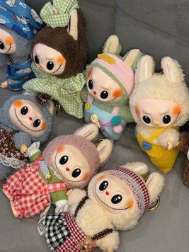 М'яка іграшка Лабубу The Monsters в одязі